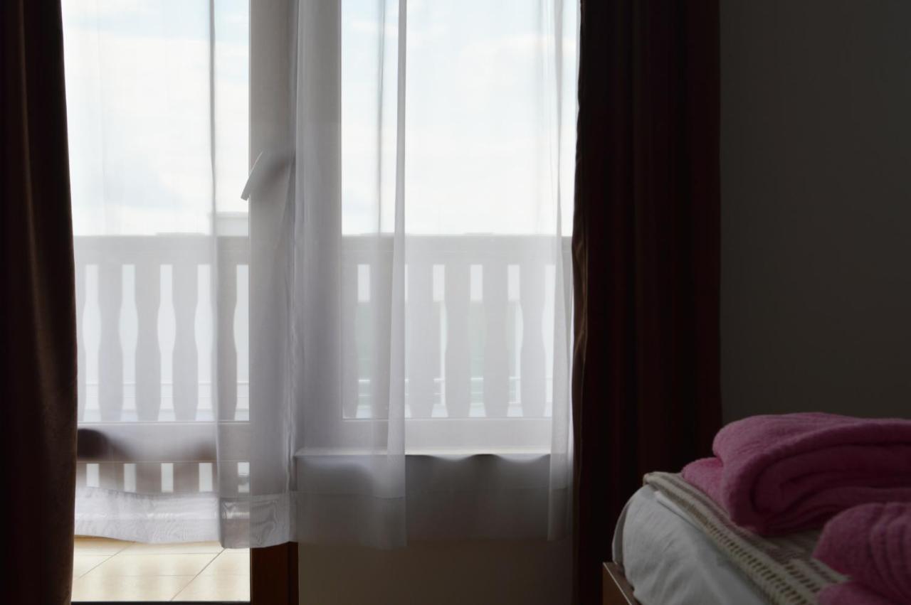 Aquamarine Apartments Sveti Vlas Ngoại thất bức ảnh