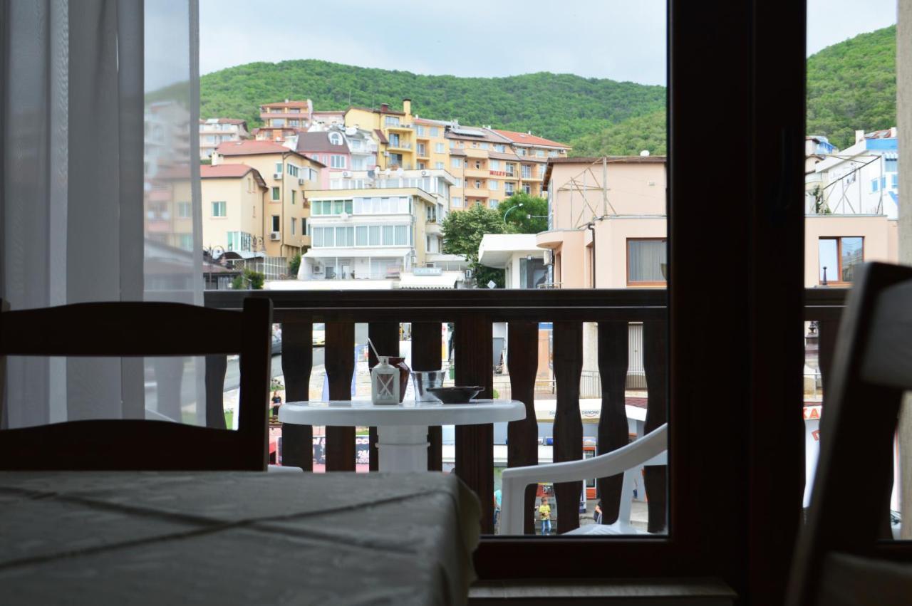 Aquamarine Apartments Sveti Vlas Ngoại thất bức ảnh